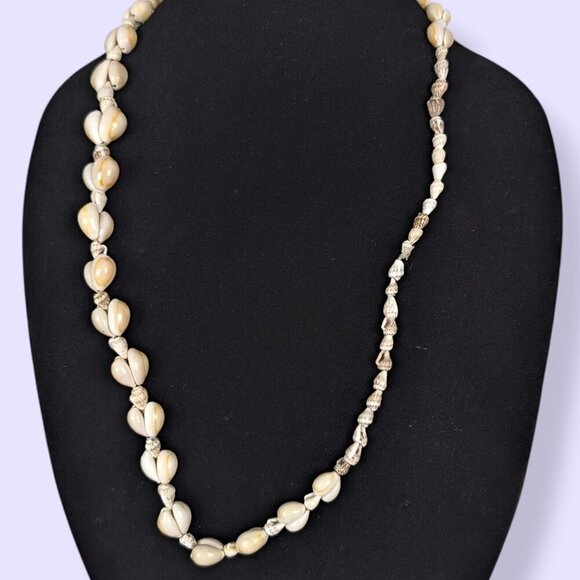 (2/$20) Graduated Shell Infinity Necklace - Picture 4 of 5